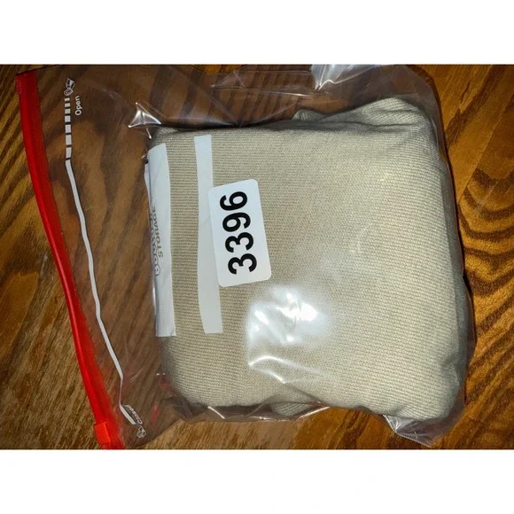 Alashan Cashmere Pistachio Green Cotton Cashmere Blend Topper Poncho - Picture 7 of 7